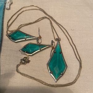 Kendra Scott earring and necklace set